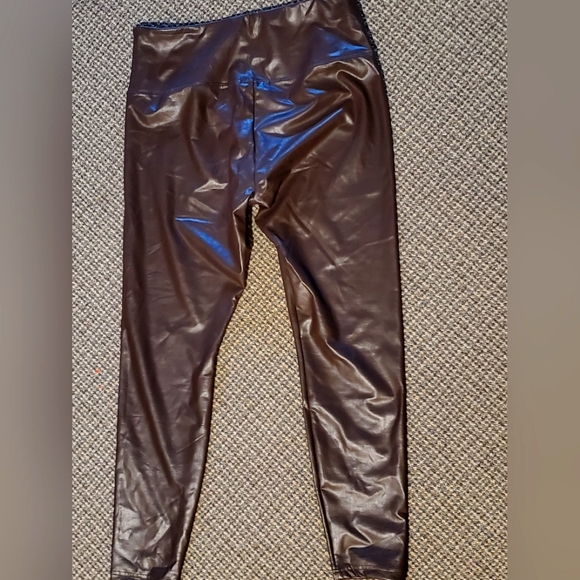 Leather pants - Picture 2 of 3